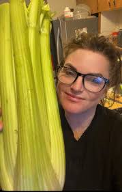 Hi there, Does anyone know of any types of celery that grow well around  here and where I can get the seeds? Thanks in advance