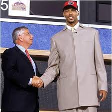 Feb 24, 2021 · march is creeping up in a hurry, and the 2021 draft has come into a bit more focus. Nba Draft Suits Nbadraftsuits Twitter