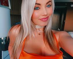 Hannah Confer's Instagram, Twitter & Facebook