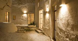 Hotel Corte San Pietro: la magia del tufo - professione Architetto