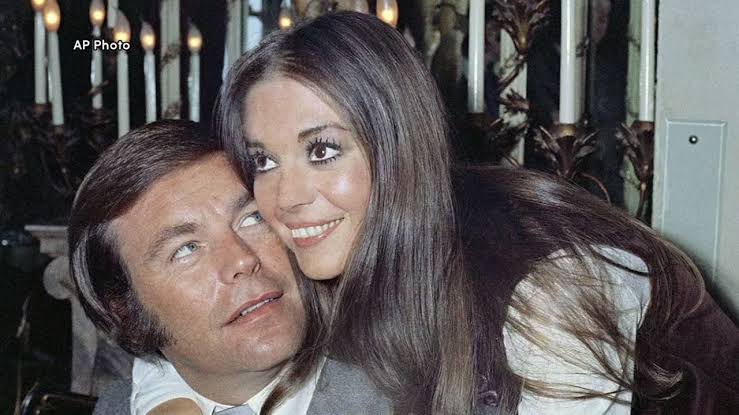 Natalie Wood's husband Robert Wagner considered a 'person of interest' in  her death - ABC13 Houston