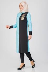 Islemeli Iki Renkli Sedanur Tesettur Tunik Modelleri Tunik Moda Stilleri Model