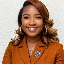 Denise Tibbs's Instagram, Twitter & Facebook