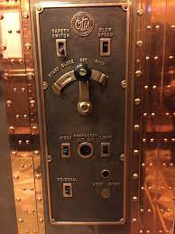Controls Of This Old School Elevator Http Ift Tt 2gz4juk Elevator Design Elevation Control Panels