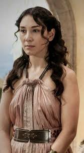 Bu olayla kekilli, diziden ölmeden ayrılan ilk karakter oldu. Pin On 2 Thrones