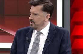Hakan bayrakçı kimdir, sonar araştırma şirketinin başkanıdır. Son Dakika Hakan Bayrakci Ankara Da Gozaltina Alindi Hakan Bayrakci Kimdir Gundem Haberleri