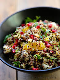 Salade De Quinoa A L Orange Mozzarella Menthe Grenade Avocat Healthy Snacks Recipes Healthy Recipes Vegetarian Recipes Healthy