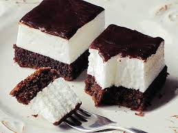 Sastojci Za Koru 5 Zumanaca Soljica Secera Soljica Mlijeka Soljica Ulja 2 Soljice Brasna 1 Kesica Praska Cake Recipes Decadent Desserts Dessert Recipes