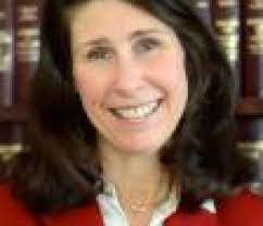 Elizabeth Harling's Instagram, Twitter & Facebook