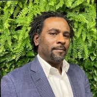 Chris Humber's Instagram, Twitter & Facebook