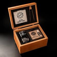 Looking for a valentines gift for your guy? 30 Best Personalized Valentine S Day Gift Ideas For Him 2021 365canvas Blog