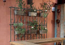 Vertical Garden Inspirartion 600x414 Jpg 600 414 Jardim Vertical Jardinagem De Espaco Pequeno Hortas Verticais
