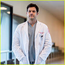 Plano surgeon christopher duntsch left a trail of bodies. Peacock Debuts First Look At Joshua Jackson As A Killer Doctor In Dr Death Series Alec Baldwin Annasophia Robb Christian Slater Dr Death Grace Gummer Hubert Point Du Jour Joshua Jackson Mamie