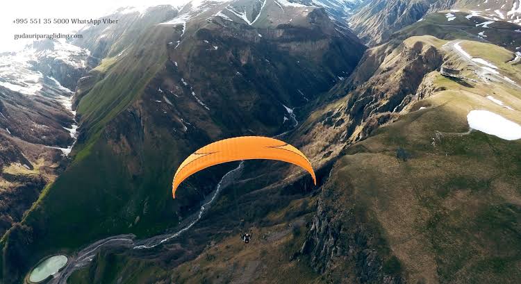 Super short paragliding flight in Georgia (summer season)