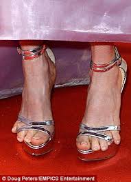 Kim and julianne aren't the only ones to fall foul of the foot faux pas though. Pin On For My Wife