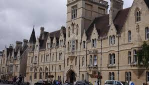 Overview of the grande ecole program back in 1978, iéseg was one of the very first business schools the grande ecole program. Etudier A Oxford Trois Francais Temoignent L Etudiant