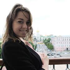 Wielkopolska izba rzemieślnicza w poznaniu zajmuje się szkoleniem uczniów, egzaminowaniem, nauczaniem, pormowaniem oraz organizacją staży zagranicznych w zawodach rzemieślniczych Marta Semeniuk On Behance