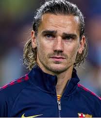 Antoine griezmann hat mit einer neuen frisur für aufsehen gesorgt. Pin Auf Antoine Griezmann