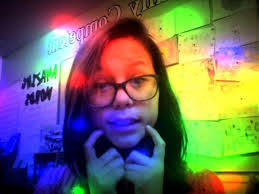 Angel Crowe's Instagram, Twitter & Facebook