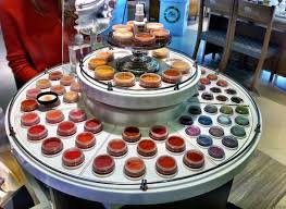 Bare Minerals Makeup Display Google Search Diy Eyeshadow Bare Minerals Makeup Cosmetic Display