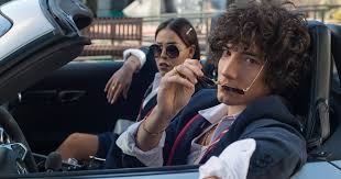 Here's everything else we know about the steamy series, including major spoilers and the ending. Who Plays Valerio On Elite Season 2 On Netflix