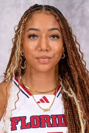 Jada Moore's Instagram, Twitter & Facebook