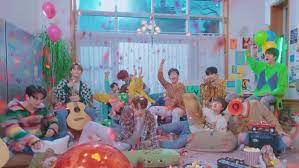 Treasure Hd On Twitter In 2021 Wallpaper Dekstop Bts Laptop Wallpaper Treasures