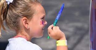 Kidstock draws families to children's museum