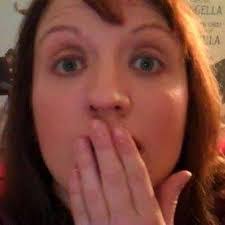 Heather Quinlan's Instagram, Twitter & Facebook