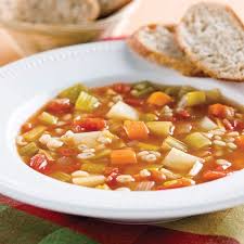 Mijoteuse Nos 15 Meilleures Recettes De Soupes Pratico Pratiques In 2020 Canadian Food Cooking Inspiration Soup Recipes