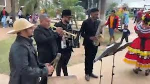 Grupo A Rua &eacute; o Palco leva cultura e emo&ccedil;&atilde;o ao principal dia do 43&ordm; FIPe de C&aacute;ceres - Prefeitura Municipal de C&aacute;ceres