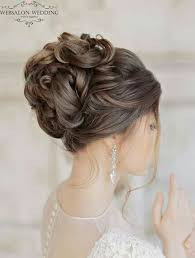 Such A Fancy And Amazing Looking Hairstyle Glamorous Wedding Hair Long Hair Styles Trendy Wedding Hairstyles
