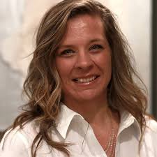 Sarah Early's Instagram, Twitter & Facebook