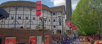 Stream shakespeare's globe productions and videos of shakespeare plays from the comfort of your home, via globe player, plus explore other video projects. Shakespeare Globe Theatre Ausflug In Die Theaterwelt Londonseite Deutscher London Blog