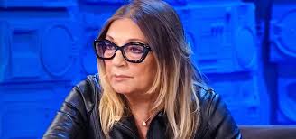 LALLA FRANCIA NON È MORTA/ La vocal coach di Amici 2024 interviene: "Sono  via! Sto bene e sto lavorando"