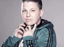 Maybe you would like to learn more about one of these? Die Immer Lacht Von Kerstin Ott Der Erfolgreichste Deutsche Song 2016 Kommt Aus Sh Shz De