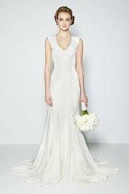 50 Simple Yet Chic Wedding Dresses For Modern Brides Destination Wedding Dress Chic Wedding Dresses Bridal Gowns