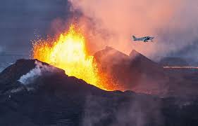 00:22 the fagradals mountain volcano in southwest iceland had been dormant for 6,000 years. Experts Warn Iceland S Biggest Volcano Is Ready To Erupt