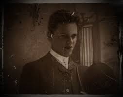 robert gray aka human pennywise pennywise the dancing clown bill skarsgard pennywise pennywise the clown