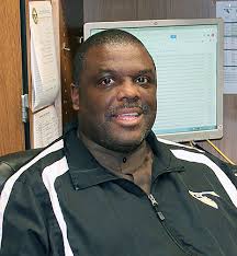 Eric Jackson named head football coach at Eisenhower High