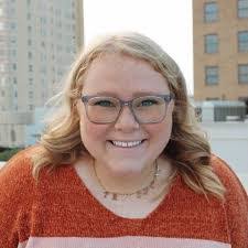 Sarah Thames's Instagram, Twitter & Facebook