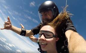 Lifestyles Editor takes to the skies with MTSU Skydiving Club