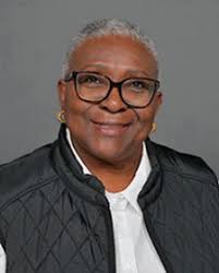 Maureen Veronica Knight-Burrell : Human Resources