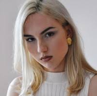 20+ "Alice Parra" profiles