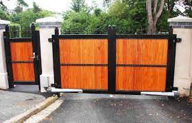 Harga pagar minimalis besi kombinasi kayu di malang surabaya bali. Model Pagar Kayu Kombinasi Besi Minimalis Pagar Kayu Desain Minimalis