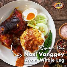 Mula dijual pada jam 9.30 pagi, ramai warga tempatan dan juga dari luar bandar menggilakan nasi kandar yang juga digelar vanggey ini. Restoran Nasi Vanggey Greentown Ipoh Home Facebook