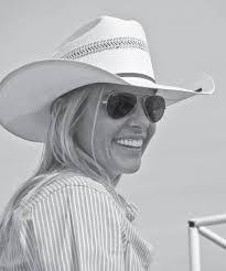 Sabrina Rust's Instagram, Twitter & Facebook