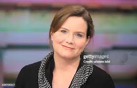 185 Eva Müller Photos & High Res Pictures