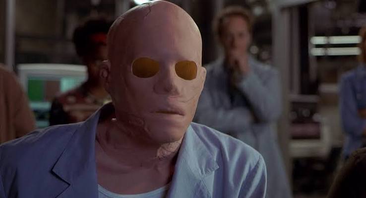 HOLLOW MAN (2000) Reviews of invisible man movie - MOVIES & MANIA
