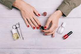 Nagellack aus einem teppich zu entfernen, kann sehr schwierig und zeitaufwendig sein. Nagellack Aus Kleidung Entfernen Wie Womit Was Beachten